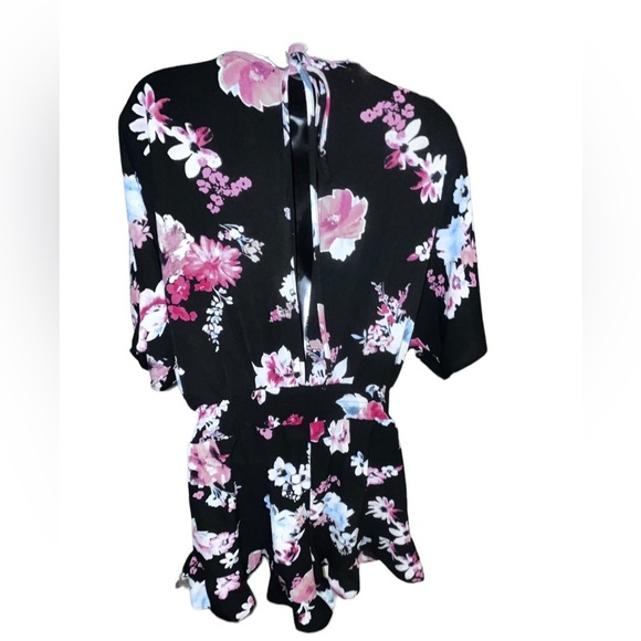 Liberty Love Women’s Shorts Romper size L - Picture 6 of 13